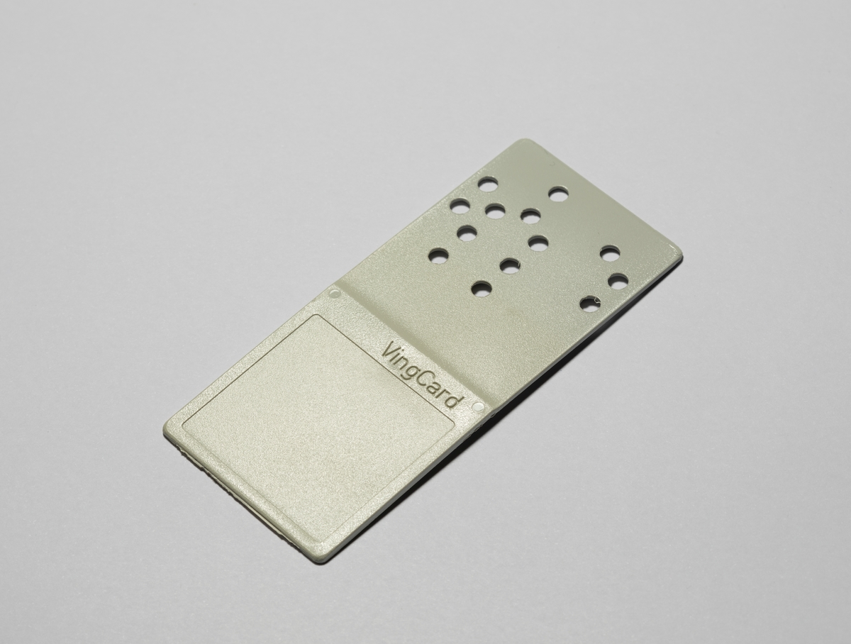 VingCard's revolutionary pre-punched hole key card | Blog NLS